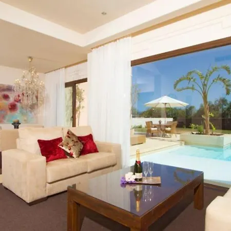 Willa Puerto Del Carmen Sleeps 6 Pool Air Con Wifi Puerto del Carmen (Lanzarote)